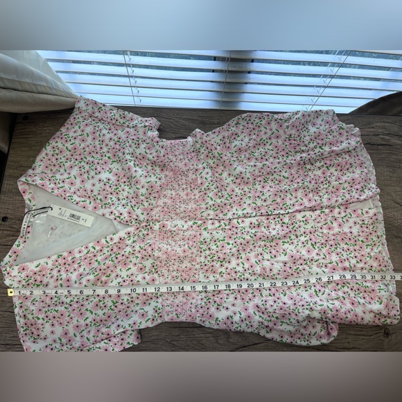 ALICE + OLIVIA Keela Smocked-Waist Button-Front Dress size 10 - Picture 7 of 10